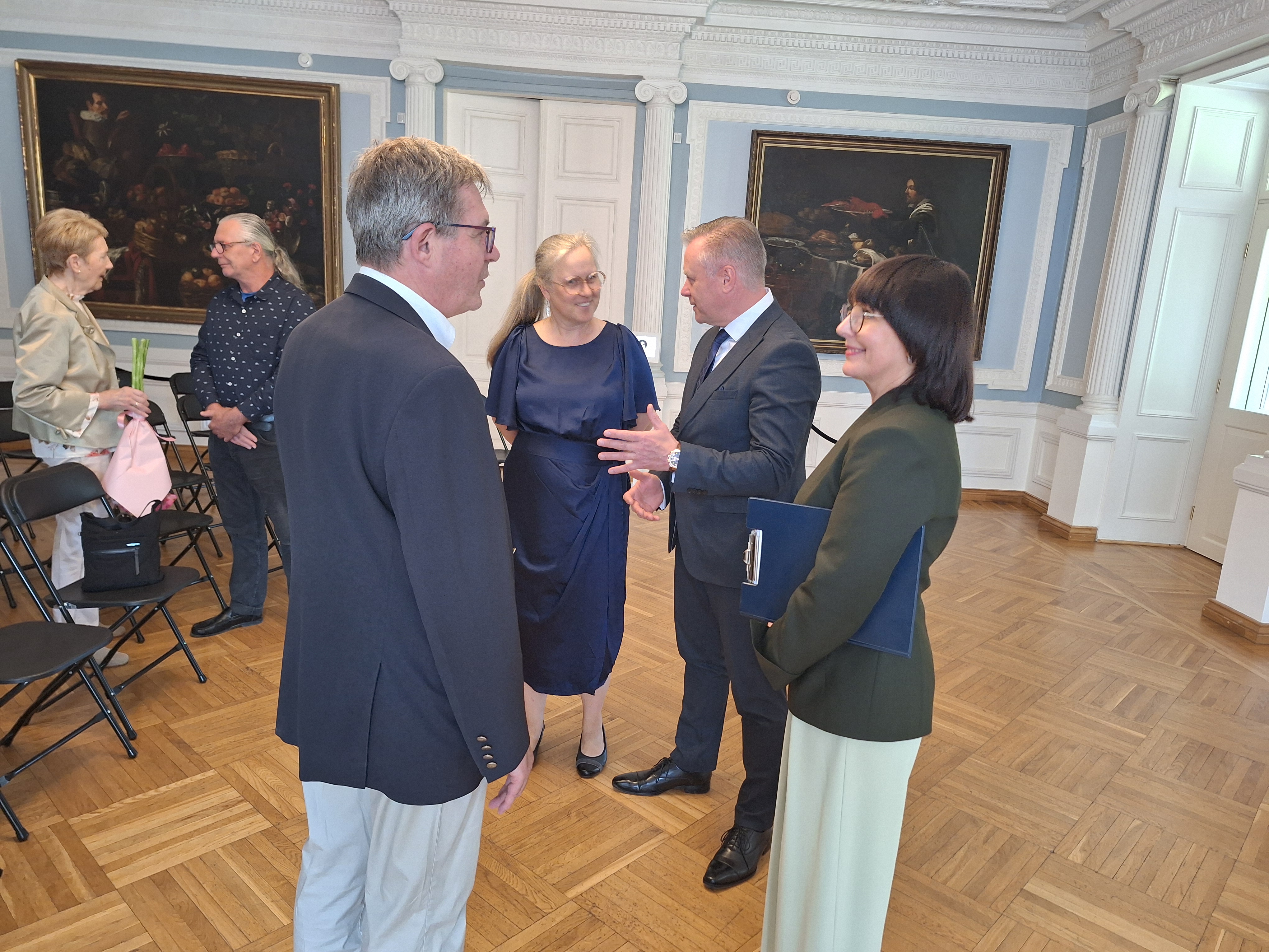 Pasveikinta pirmoji Kretingos rajono garbės ambasadorė Pasveikinta pirmoji Kretingos rajono garbės ambasadorė