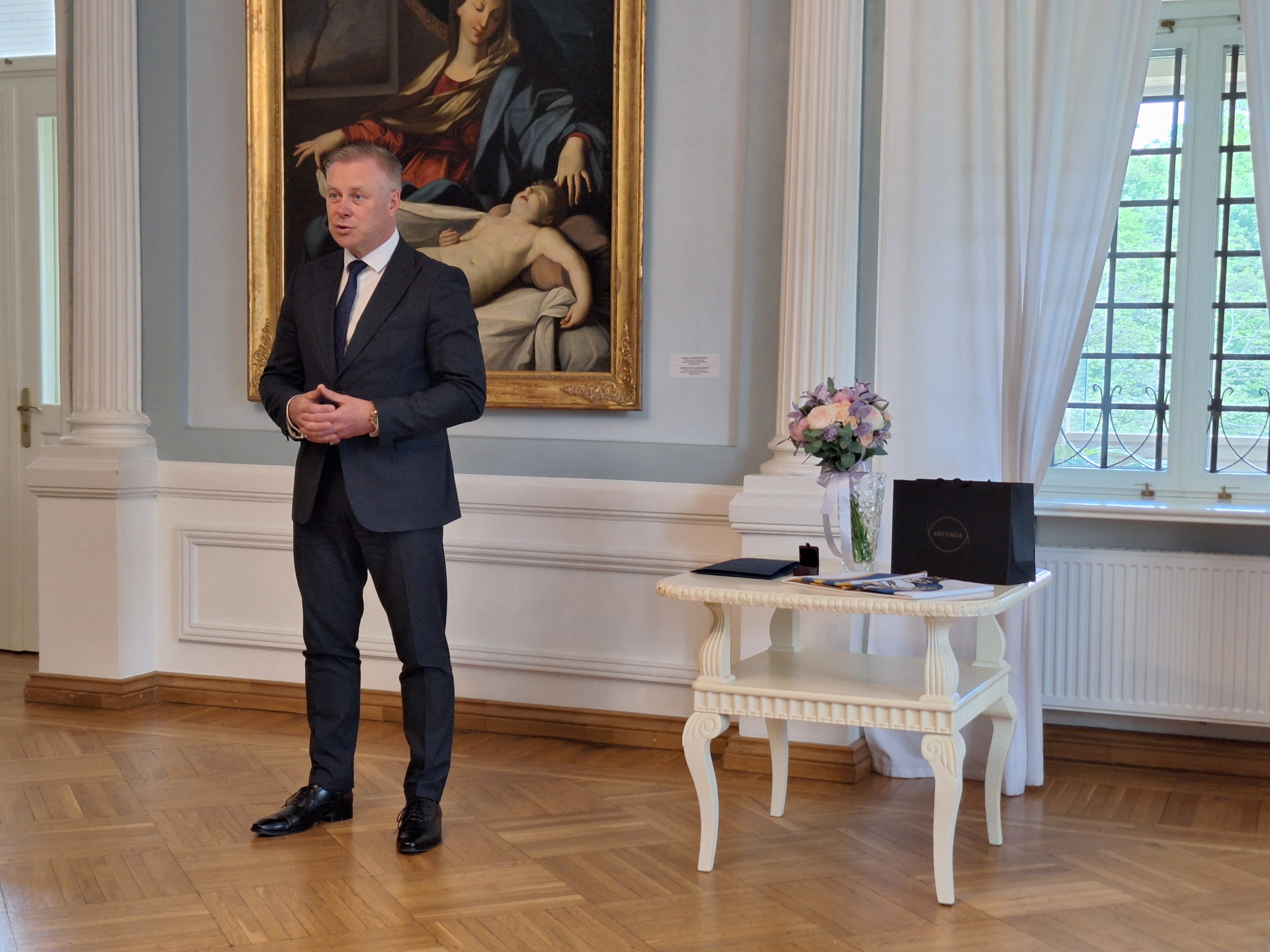 Pasveikinta pirmoji Kretingos rajono garbės ambasadorė Pasveikinta pirmoji Kretingos rajono garbės ambasadorė