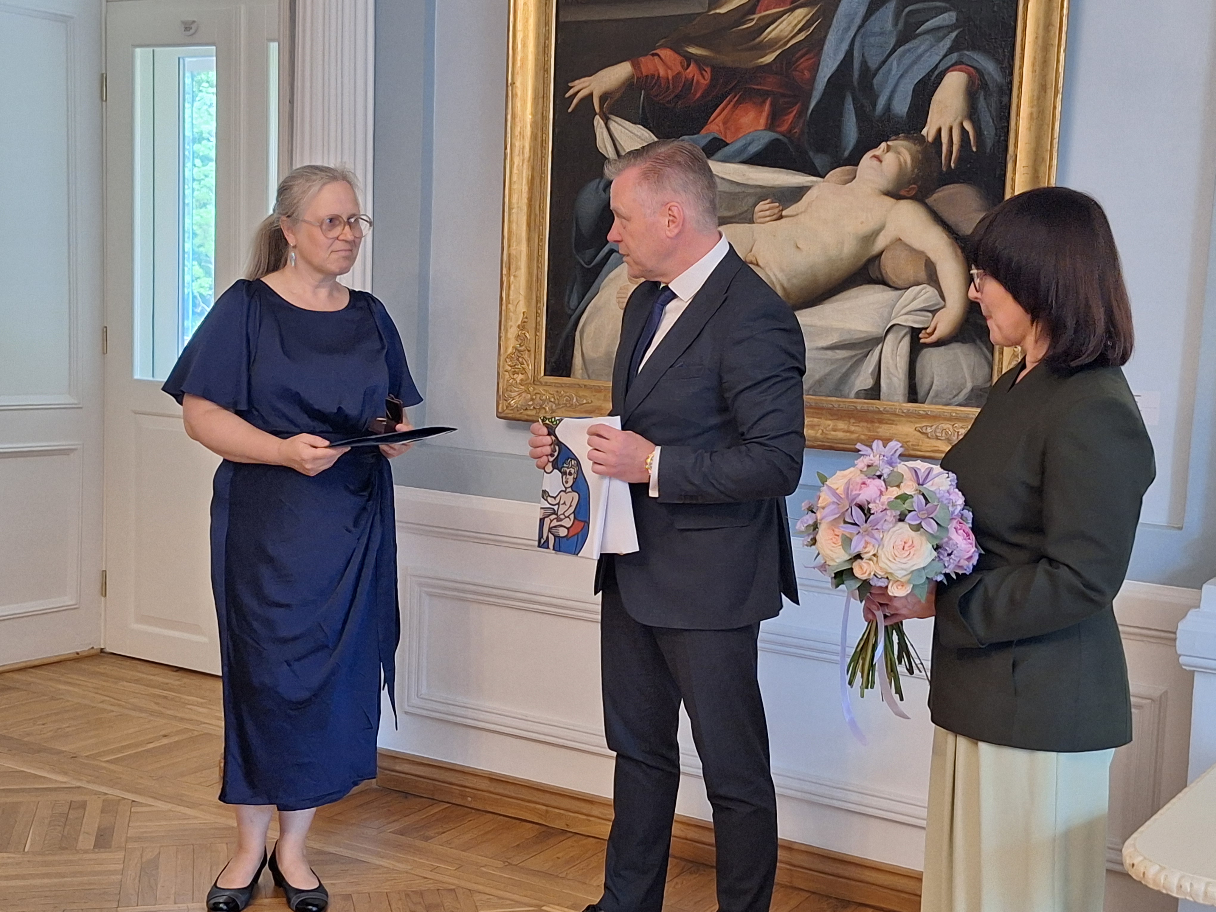 Pasveikinta pirmoji Kretingos rajono garbės ambasadorė Pasveikinta pirmoji Kretingos rajono garbės ambasadorė