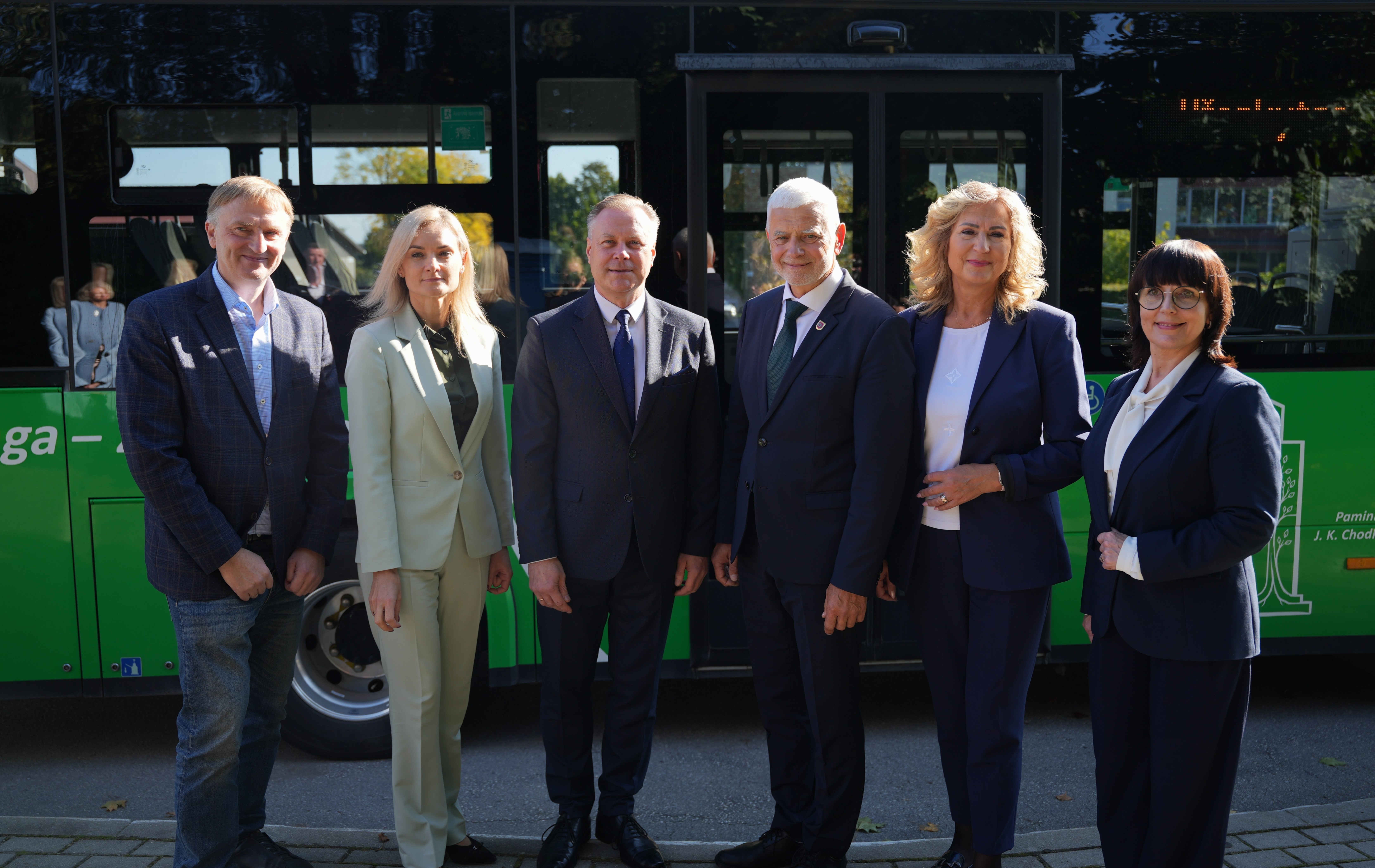 Kretingos ir Klaipėdos rajonai susitarė kartu finansuoti abu rajonus aptarnaujantį autobusų maršrutą Kretingos ir Klaipėdos rajonai susitarė kartu finansuoti abu rajonus aptarnaujantį autobusų maršrutą