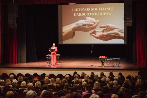 Lietuvos socialinių darbuotojų dieną – padėkos nusipelniusiesiems