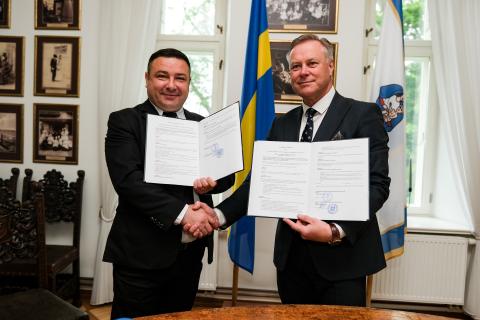 Pasirašyta bendradarbiavimo sutartis tarp Kretingos ir Čimišlijos Pasirašyta bendradarbiavimo sutartis tarp Kretingos ir Čimišlijos