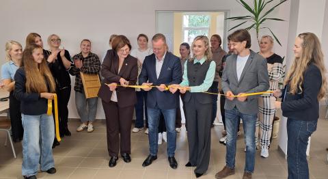 Atidaryta atnaujinta Salantų gimnazijos valgykla