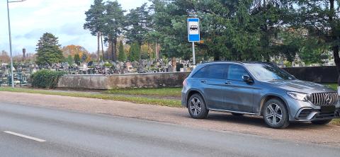 Inicijuojama bendradarbiavimo sutartis probleminėms autobusų stotelėms sutvarkyti Inicijuojama bendradarbiavimo sutartis probleminėms autobusų stotelėms sutvarkyti