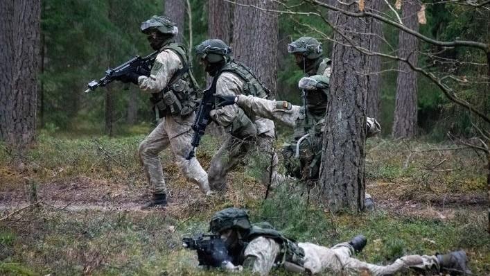 Kretingos rajono miškuose – lauko taktikos pratybos
