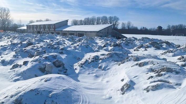 Kretingoje toliau tęsiami sniego išvežimo darbai